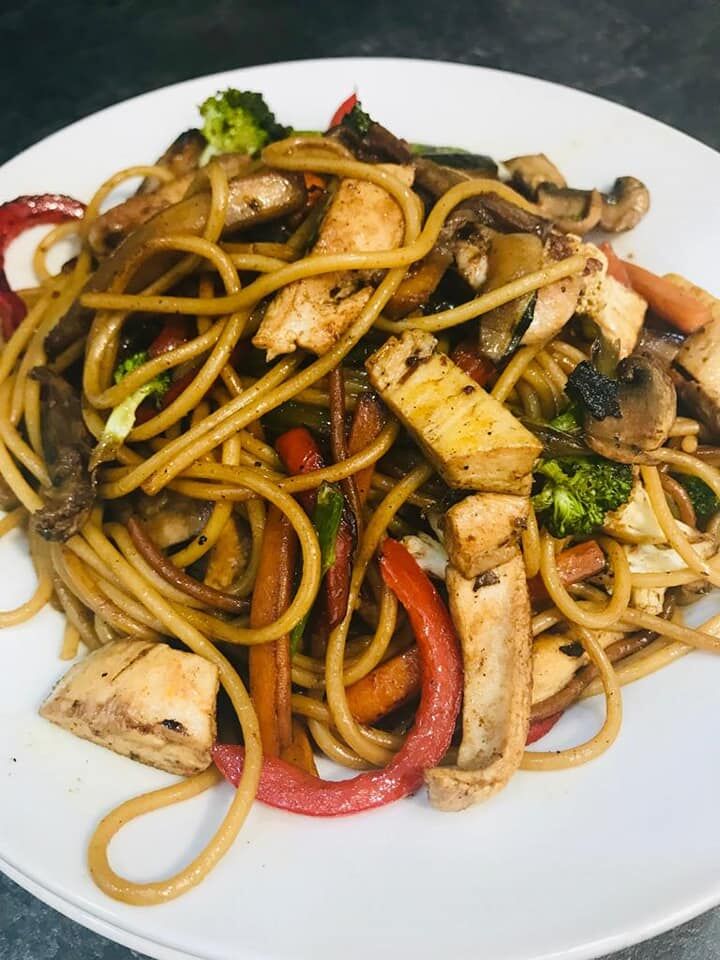 Tallarines al wok